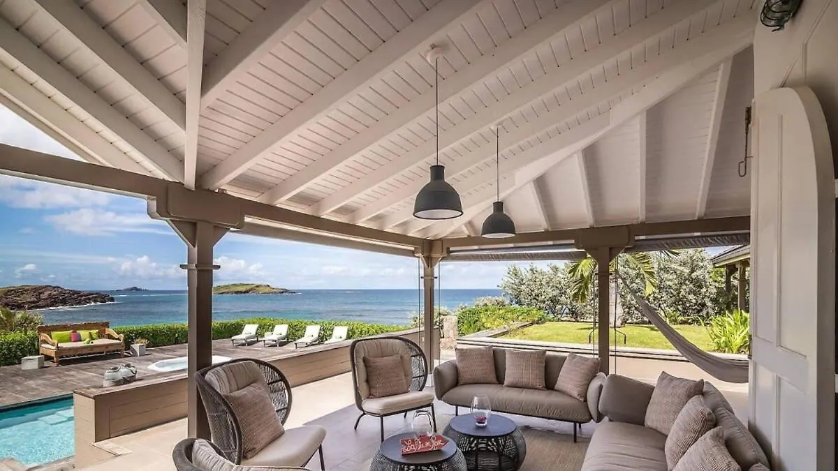Heavenly Peaceful Villa With Spacious Living Area Petit Cul-de-Sac