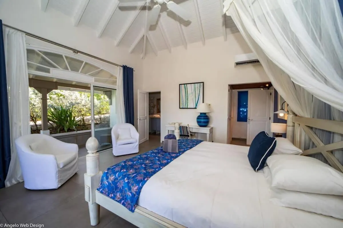 Heavenly Peaceful Villa With Spacious Living Area Petit Cul-de-Sac