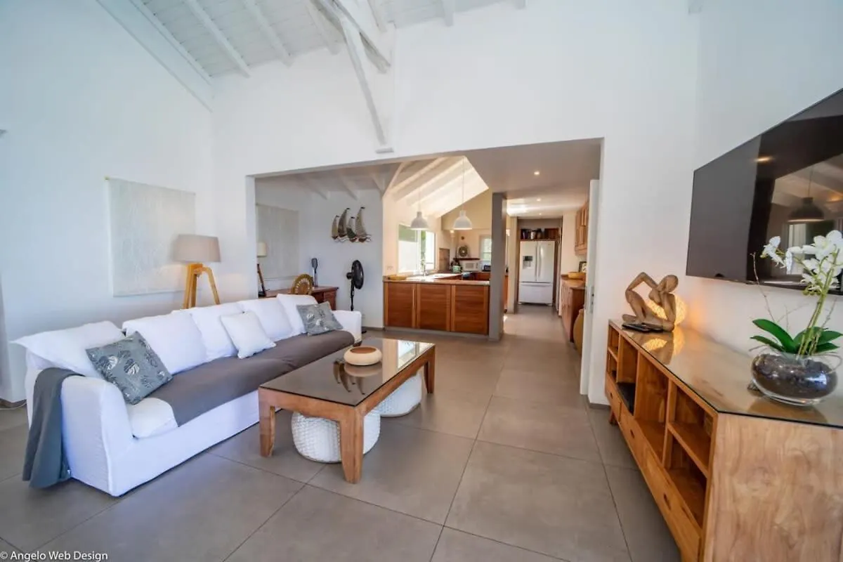 Heavenly Peaceful Villa With Spacious Living Area Petit Cul-de-Sac